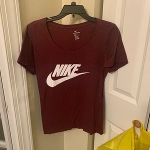 Nike scoop neck tee